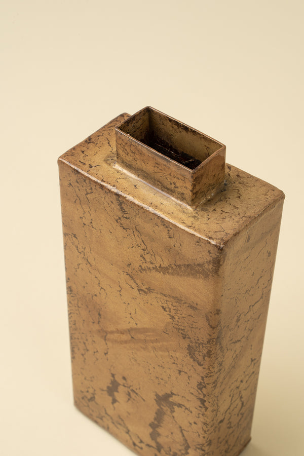 Forma Iron Vase S, Antique Gold