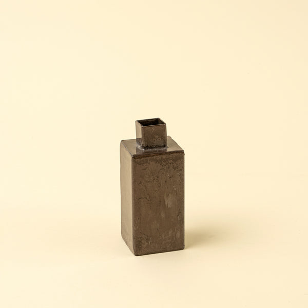 Forma Iron Vase S, Brown