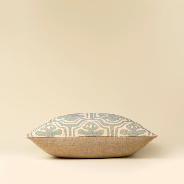 20x20 Oleander Pillow, Blue
