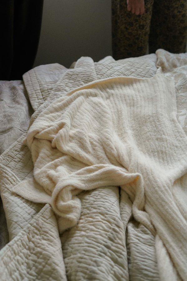Snug Throw, Cream