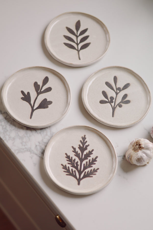 Pressed Botanical Dishes S/4