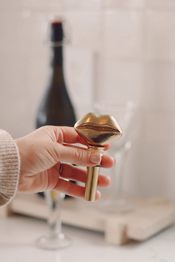 Hot Lips Bottle Stopper