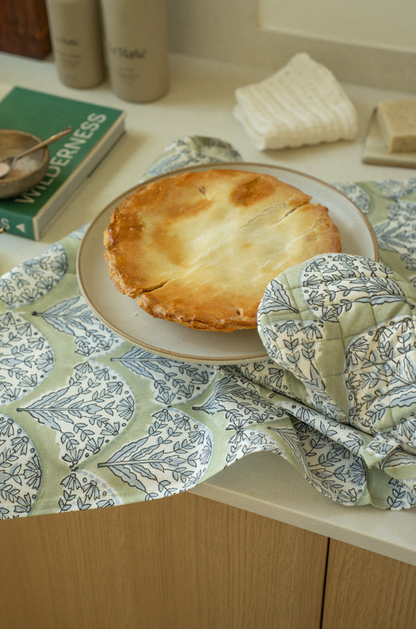 Sakura Block Print Oven Mitt, Green