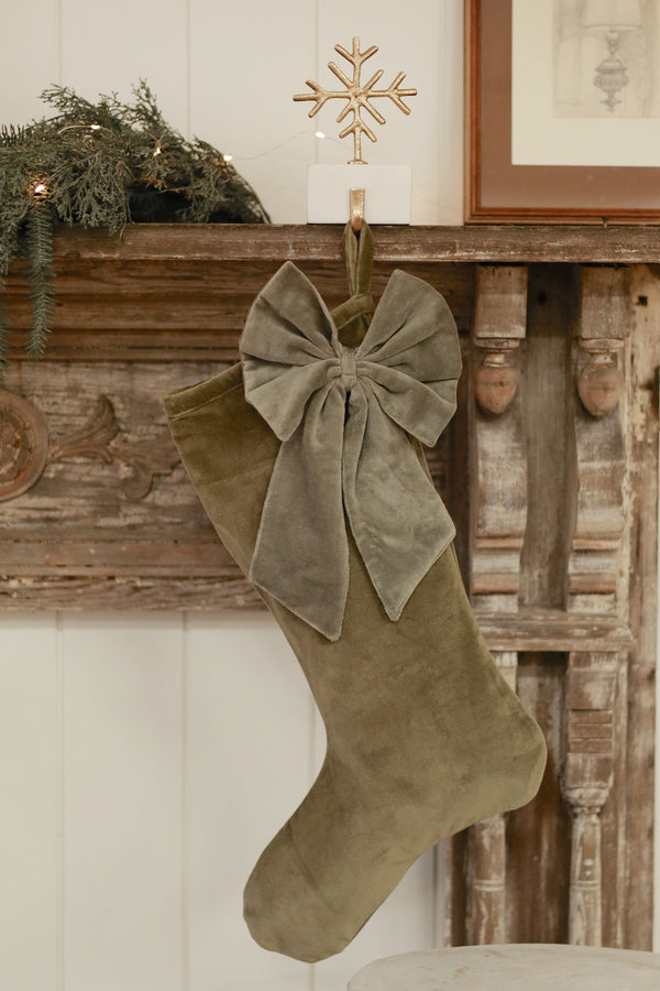 Velvet Bow Clip, Cypress