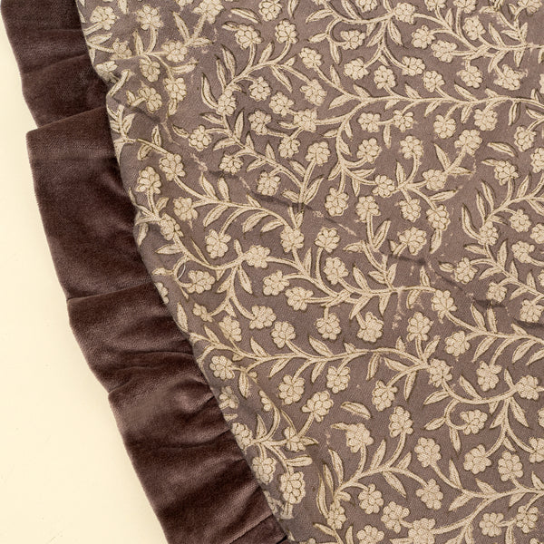 Wildvine Velvet Ruffle Tree Skirt, Heather