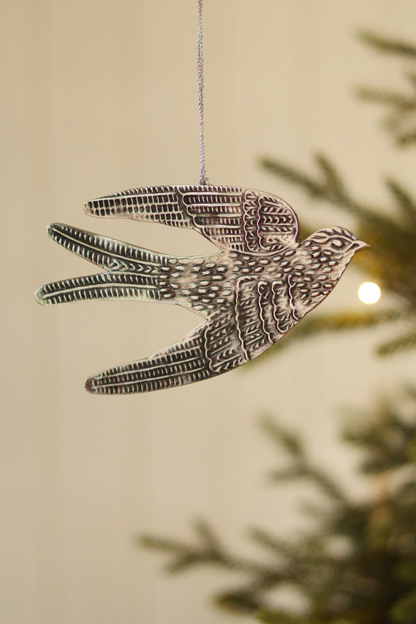 Dove Milagro Holiday Ornament S, Antique Silver