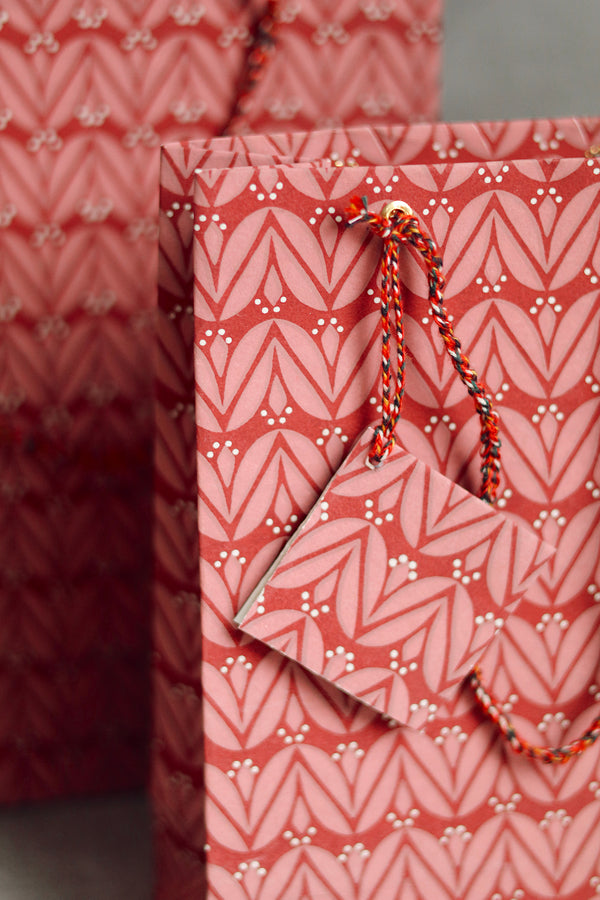 Laurel Block Print Gift Bag L, Ruby