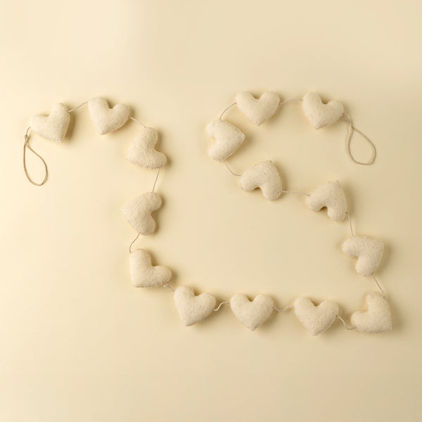 Heart Felt Garland, Cream
