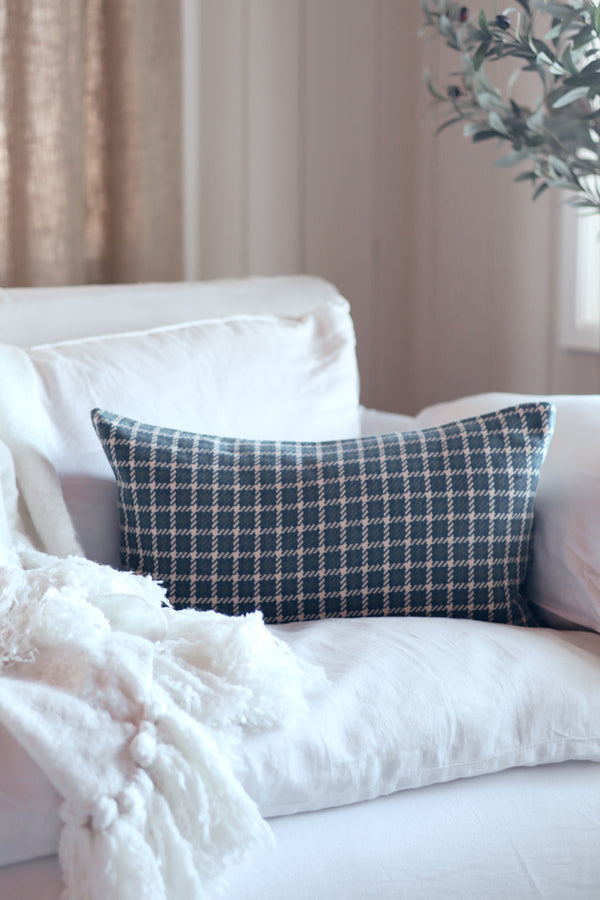 21x12 Houndstooth Pillow Teal