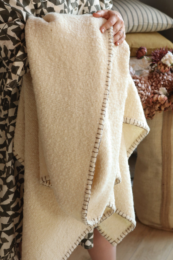 Blanket Stitch Boucle Throw, Ivory