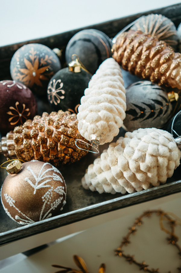 Pinecone Glass Ornament, White